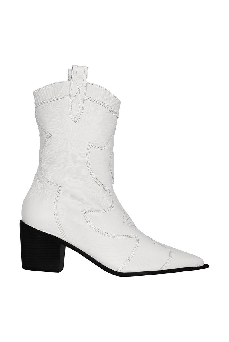 Bota-West-Heart