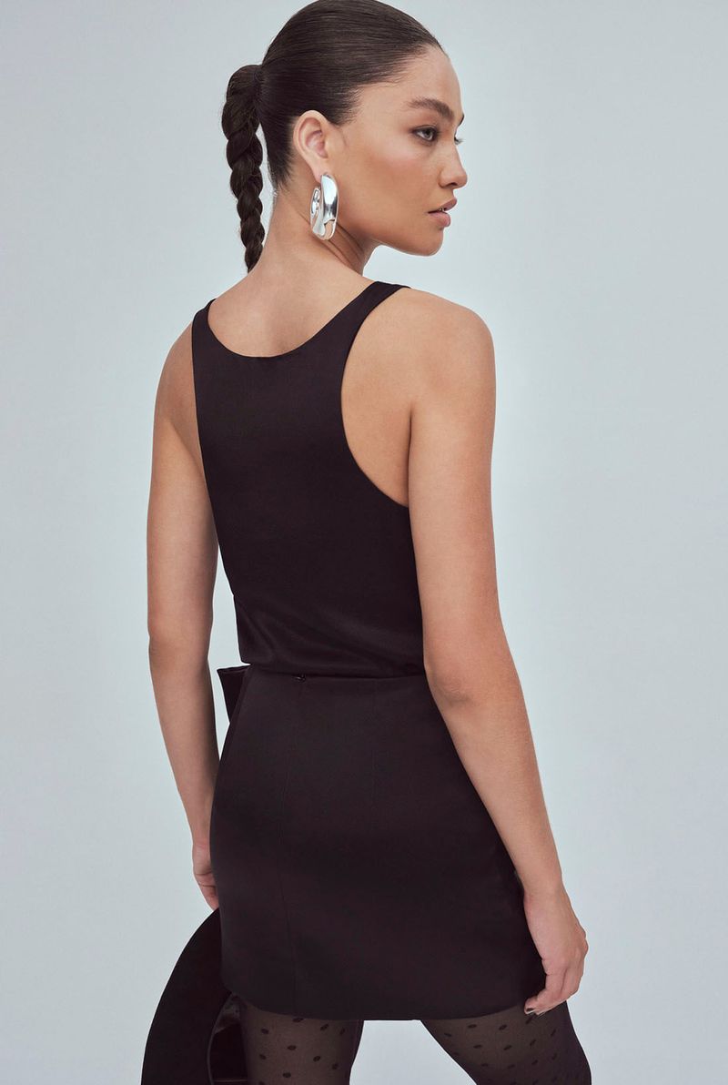 Saia-Rose-Black