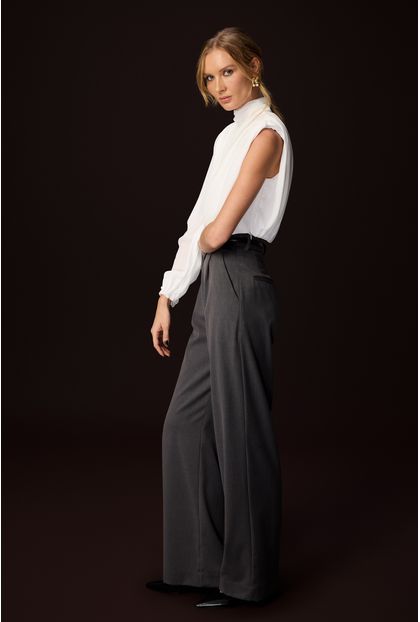 Blusa Demi Assimétrica